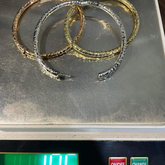 14k Italy gold Bangles - Picture 5 of 5